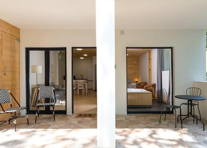 Apartamentos El Bosque De Cubas